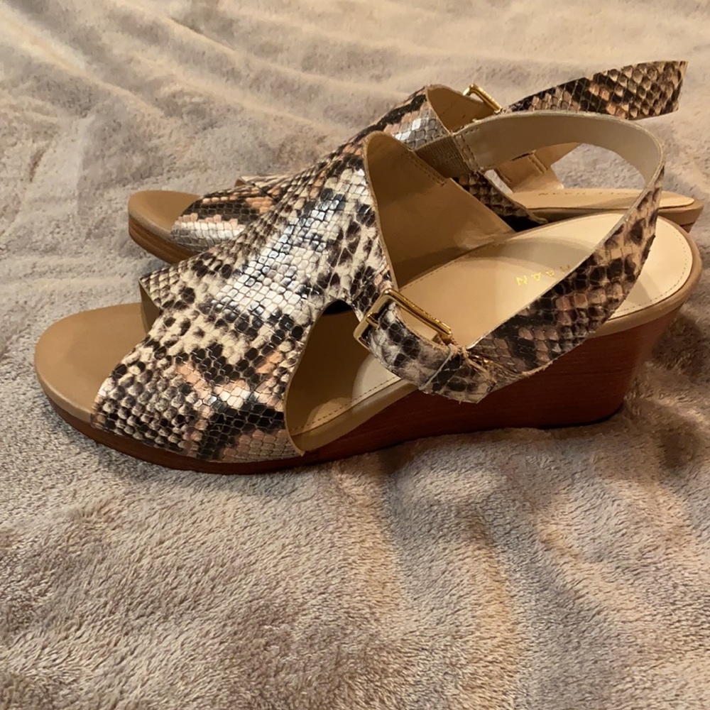 Nwot Cole Haan Philomina Python Open Toe Wedges - image 6